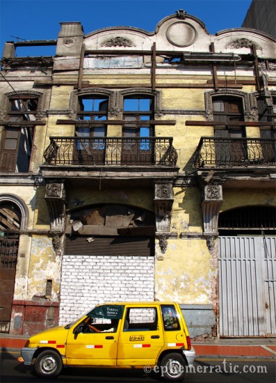 Taxi and decay, Lima, Peru